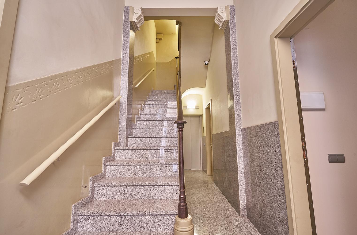 Barcelona Sants Station Apartments Ngoại thất bức ảnh
