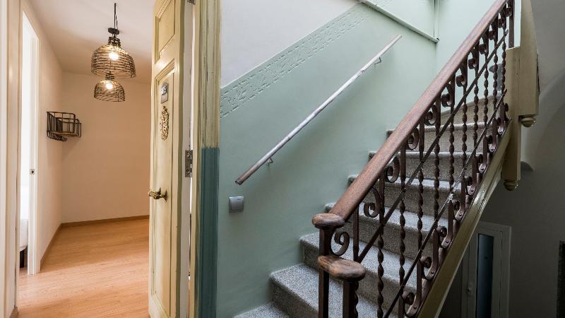 Barcelona Sants Station Apartments Ngoại thất bức ảnh